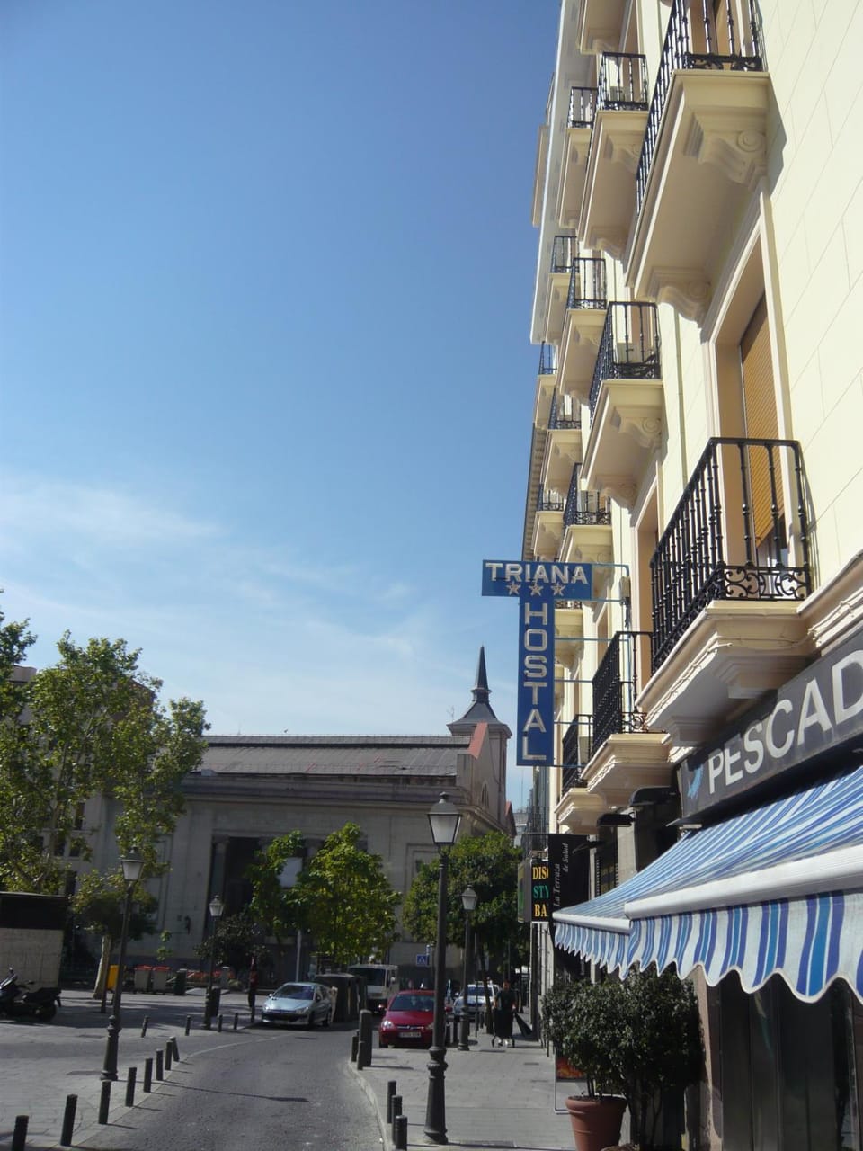 Facade/entrance