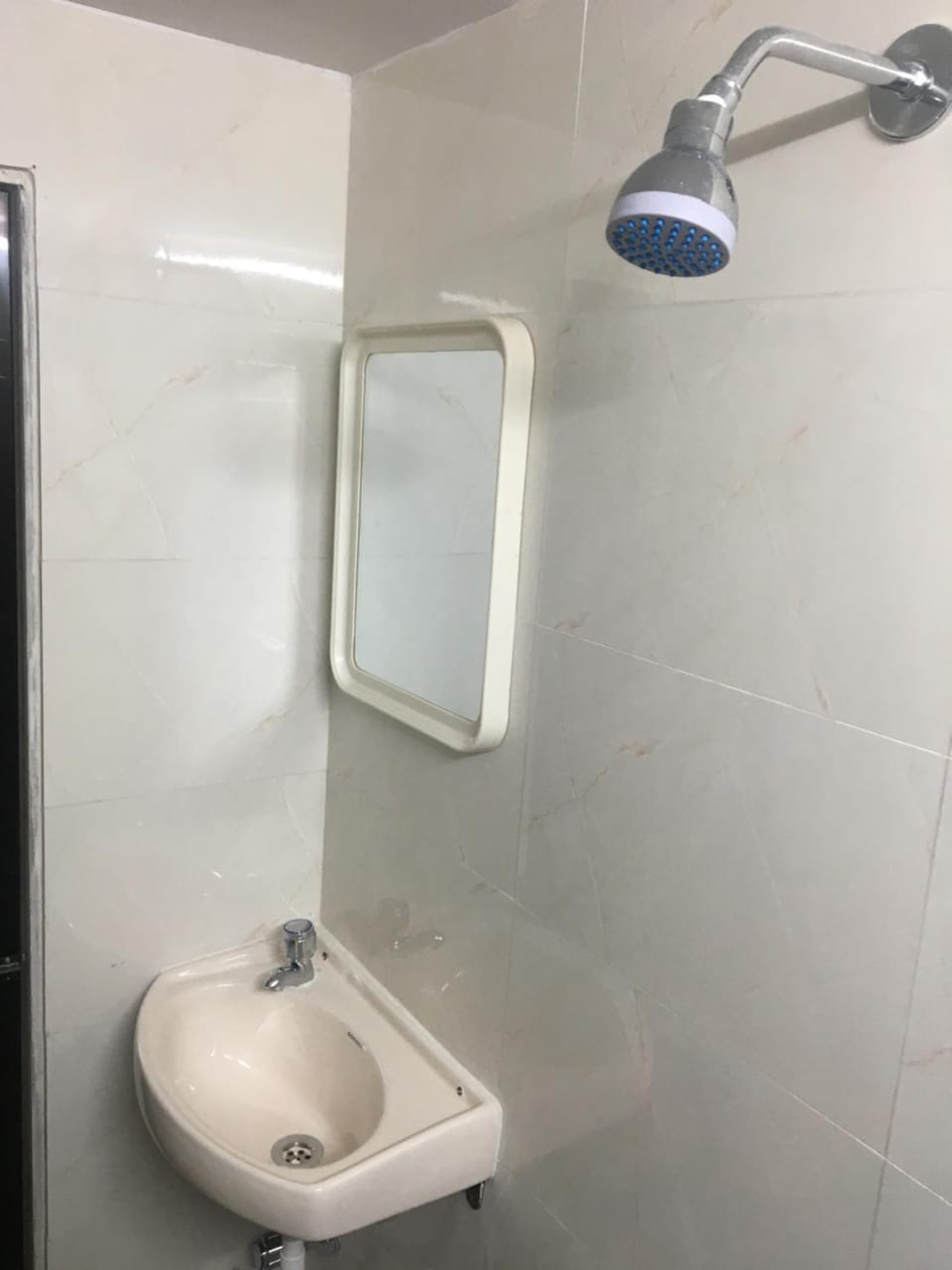 Vnest Dormitory Hostel in Mumbai