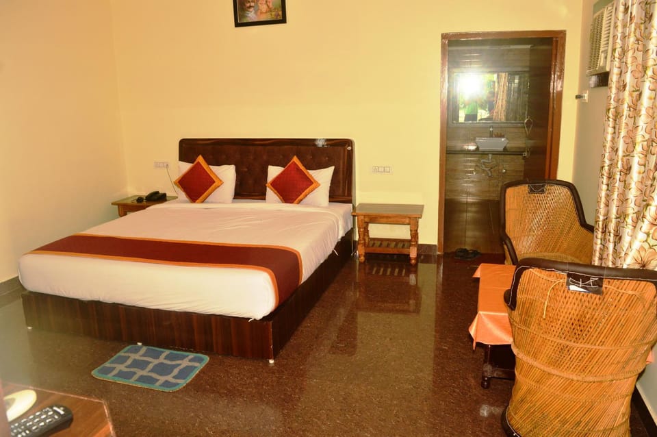 Bathroom, Bedroom