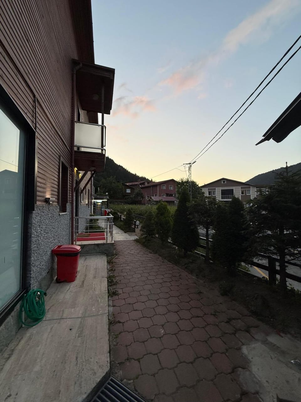 Facade/entrance