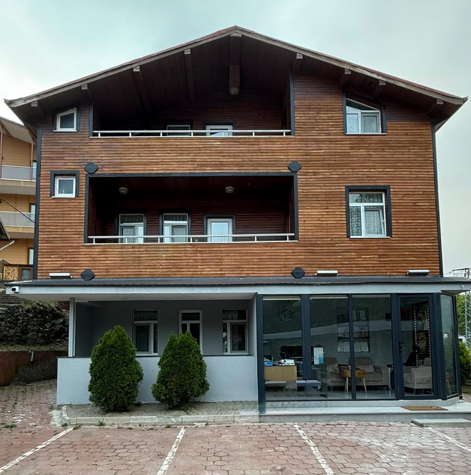 Property building, Day