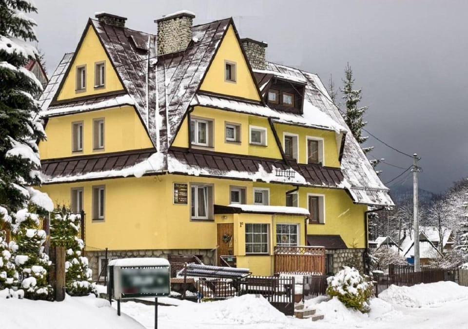 Property building, Winter