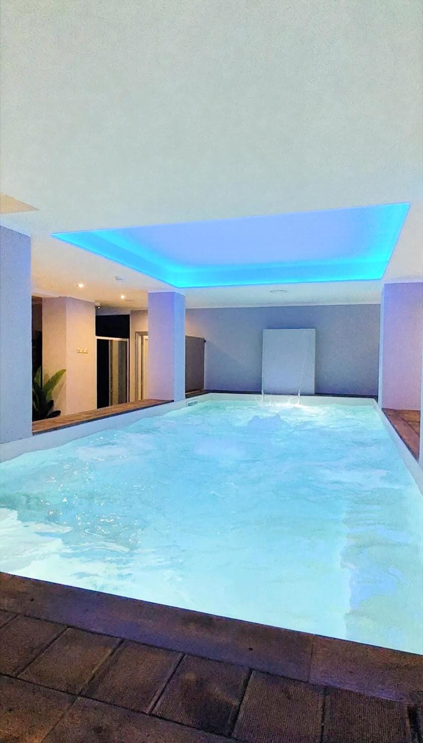 Spa and wellness centre/facilities, Swimming pool