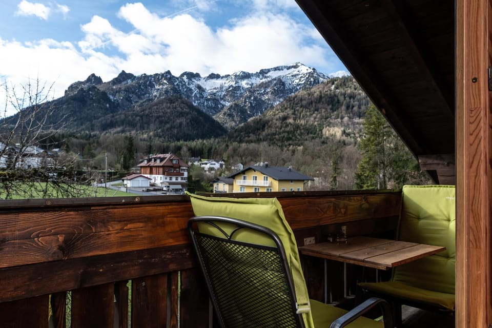 Nearby landmark, Natural landscape, View (from property/room), Balcony/Terrace, Dining area, Mountain view