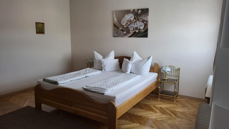 Lázár Apartmanok Apartment in Hévíz