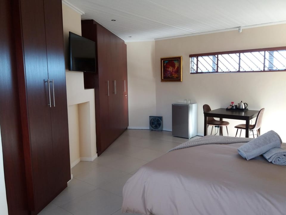 Flamingo Palms Apartment in Cape Town