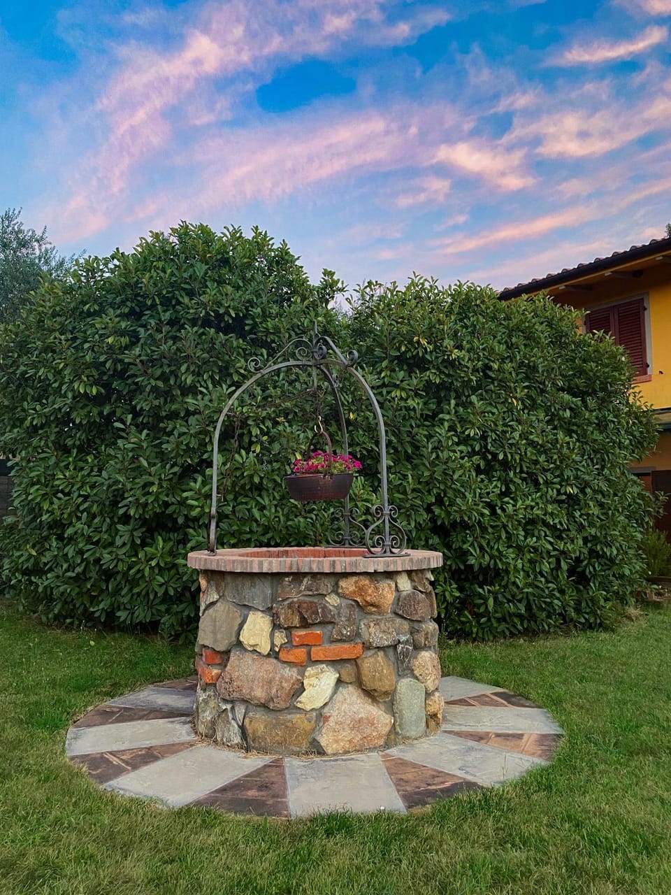 Garden, Logo/Certificate/Sign