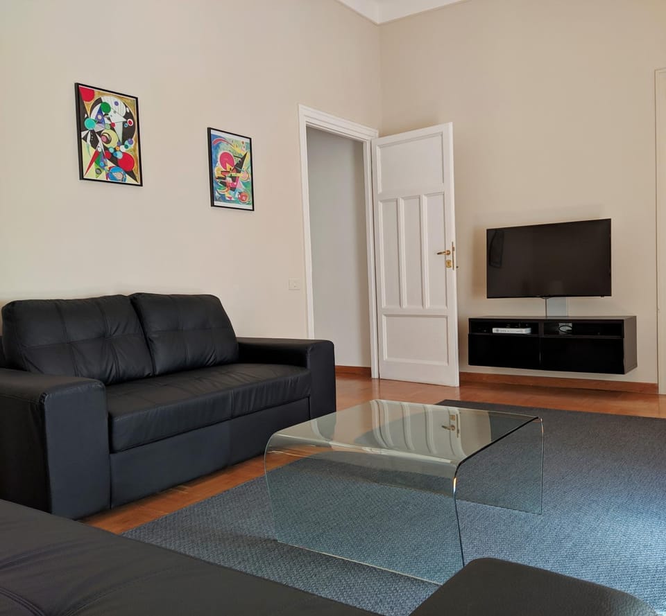 TV and multimedia, Living room