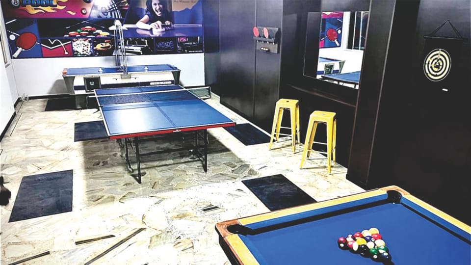 Billiard, Game Room, Table tennis