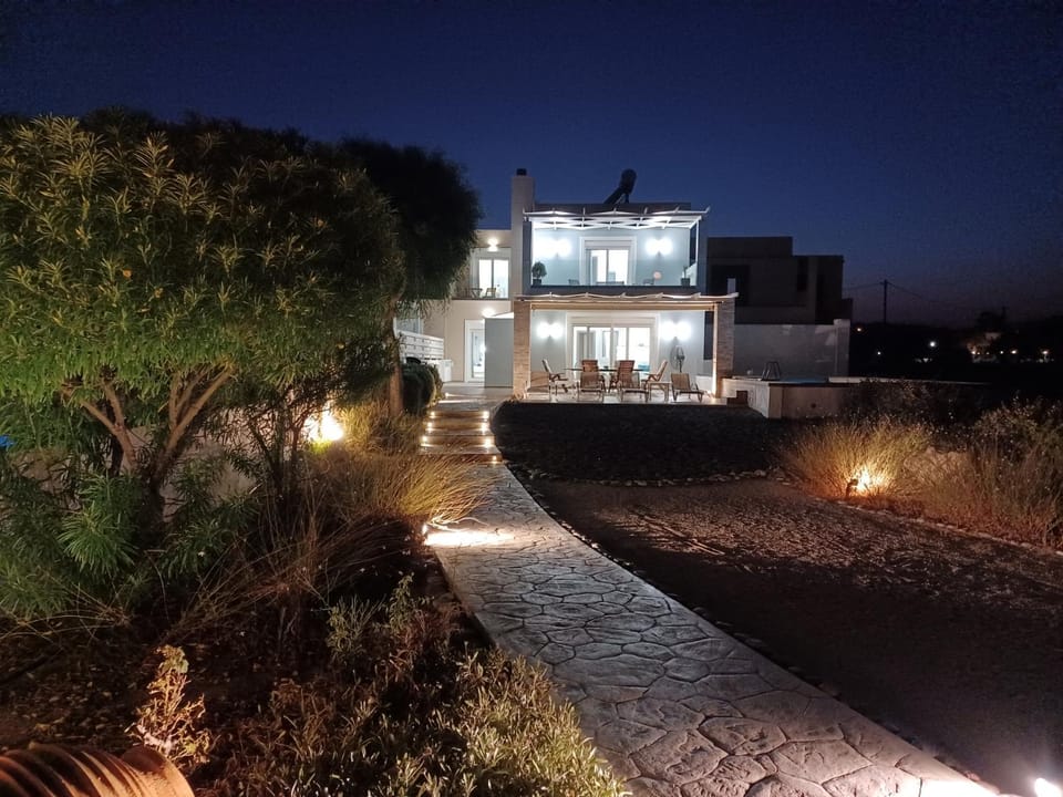 Property building, Garden