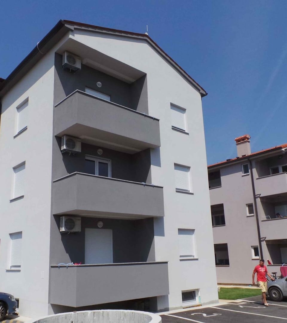Property building, Summer
