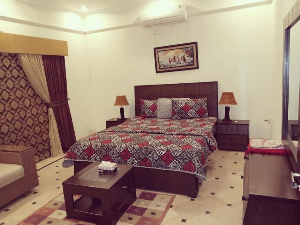 Mulberry Residence luxury Rooms Bed and Breakfast in Islamabad