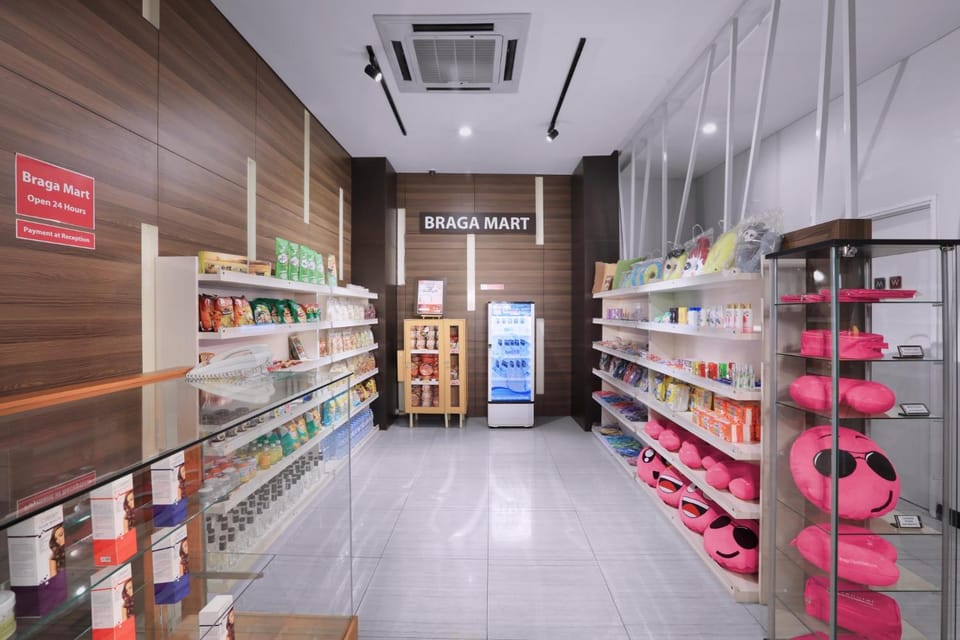 Supermarket/grocery shop