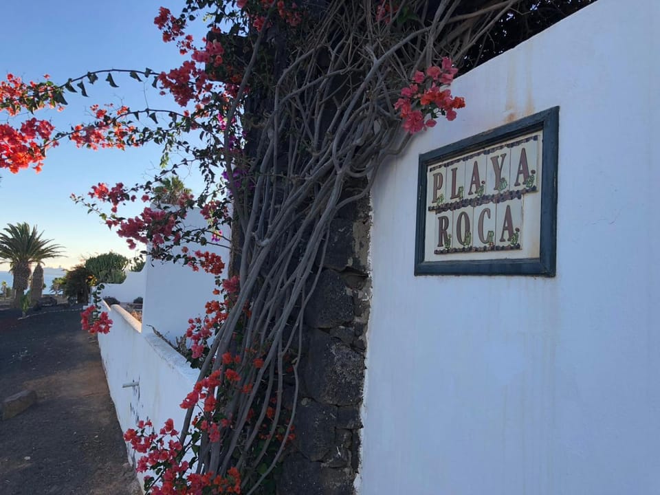 CASA SERAFIN primera linea 40B Villa in Costa Teguise