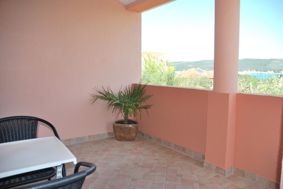 Patio, Balcony/Terrace