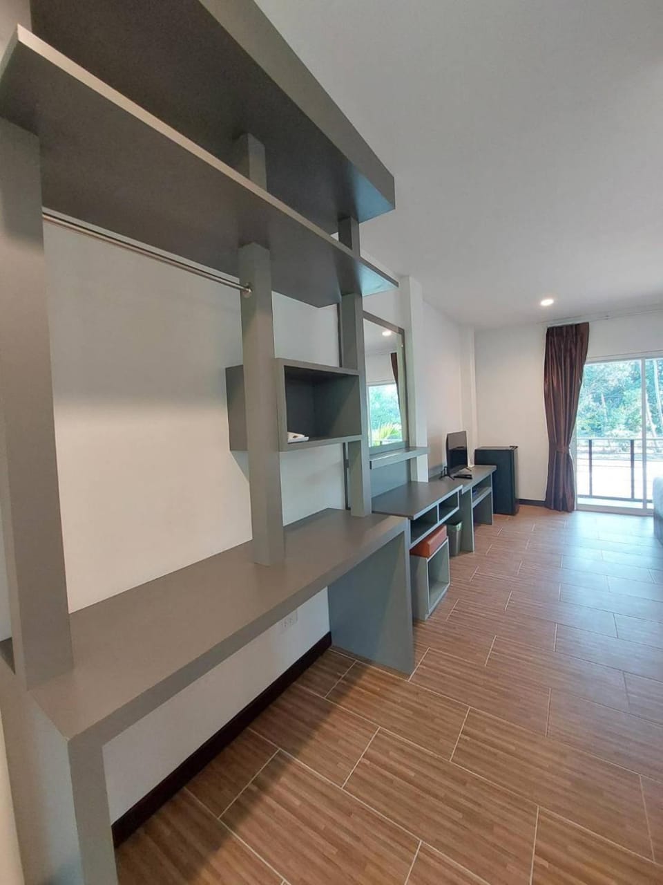 TV and multimedia, wardrobe