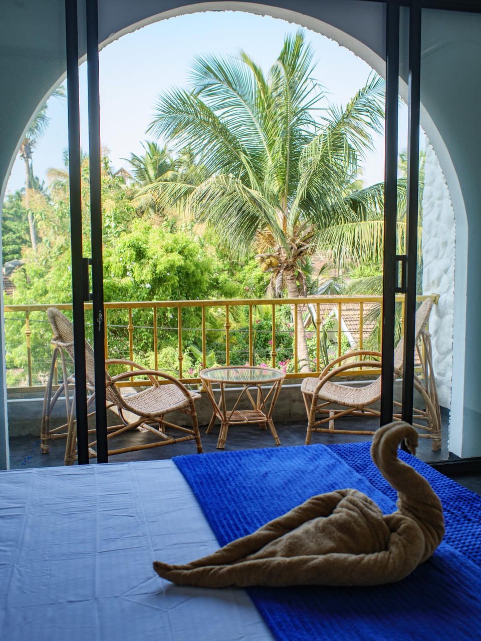 View (from property/room), Balcony/Terrace, Seating area, Garden view