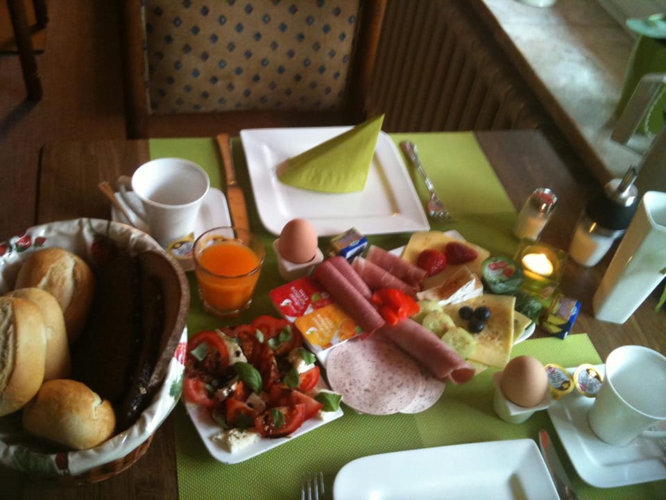 Food and drinks, Food, Breakfast, Continental breakfast, Drinks