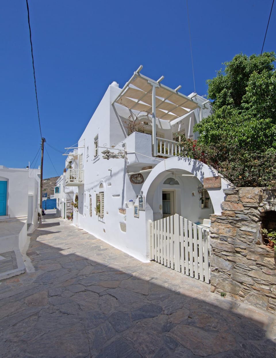 Property building, Facade/entrance, Neighbourhood