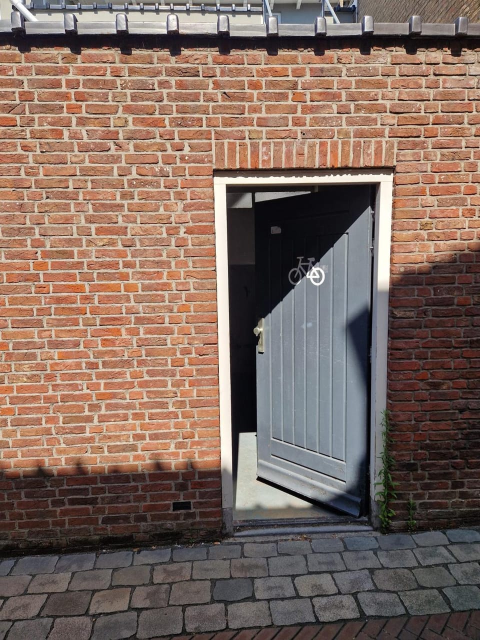 Property building, Day