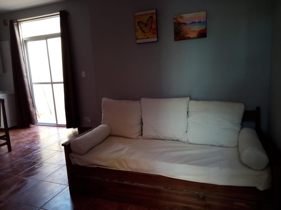 Bed, Living room