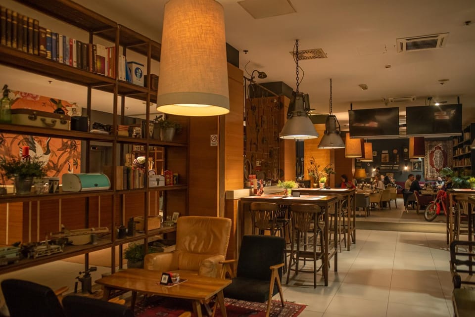 Property building, Restaurant/places to eat, Lobby or reception, Breakfast