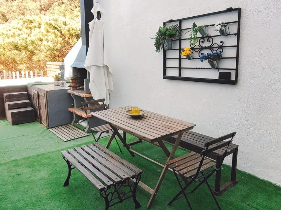 Day, Dining area