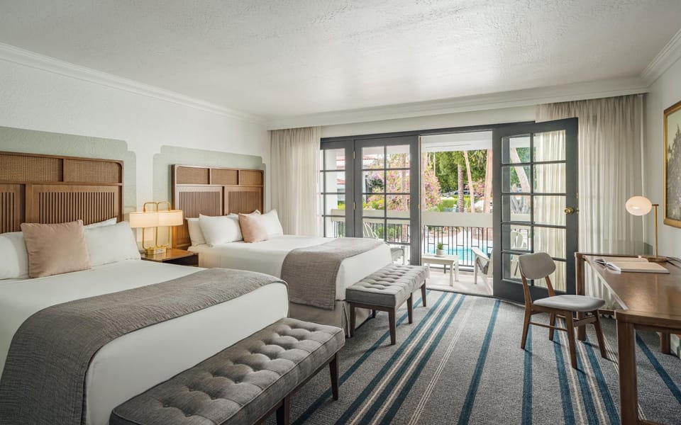 Bed, View (from property/room), Balcony/Terrace, Pool view