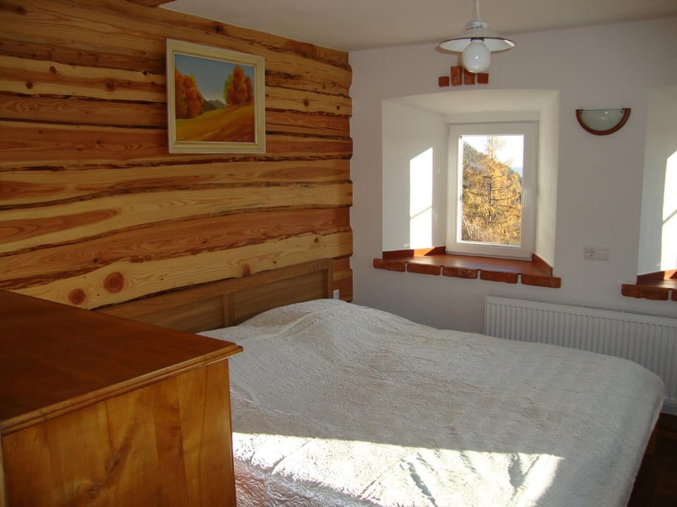Day, Photo of the whole room
