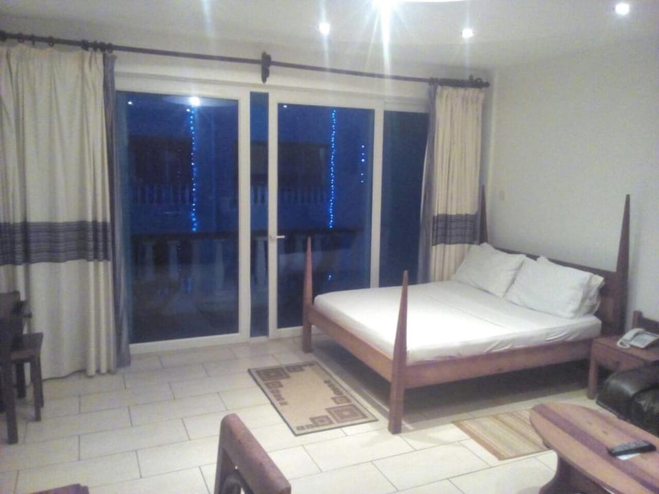 Mombasa Bamburi Beach Studio B42 - Pool & Beach - Sleeps 3 Apartment in Mombasa County
