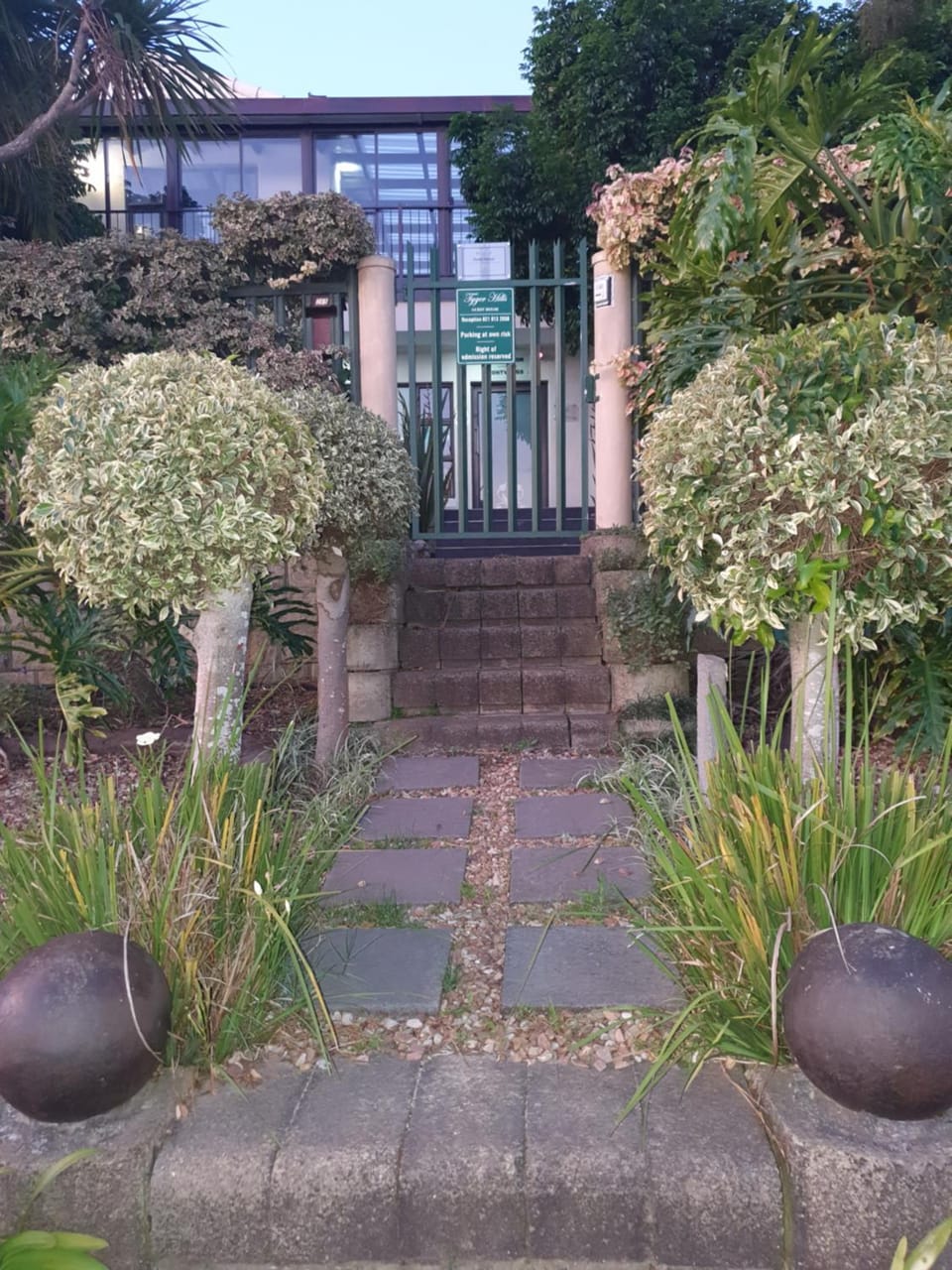 Property building, Facade/entrance