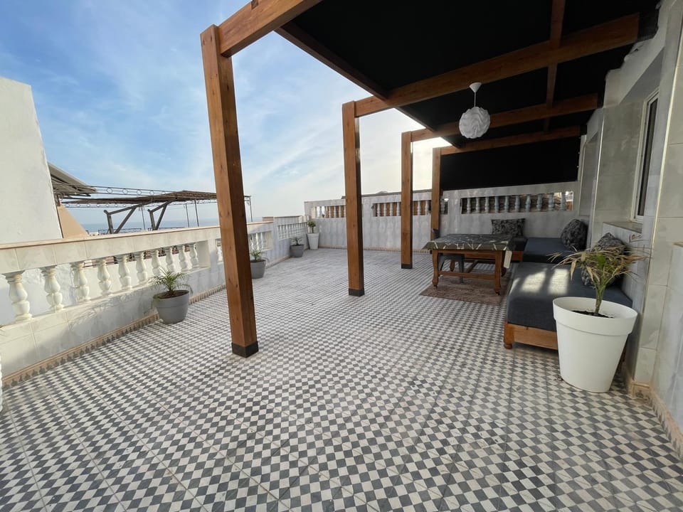 View (from property/room), Balcony/Terrace, Living room, Seating area