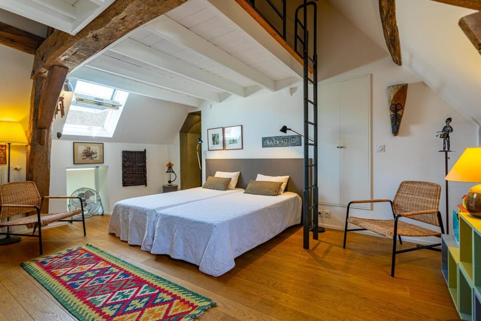 Bed, Bedroom