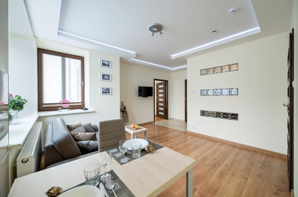 TV and multimedia, Living room, Dining area