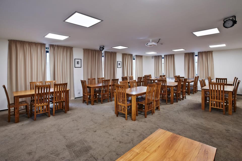 Meeting/conference room