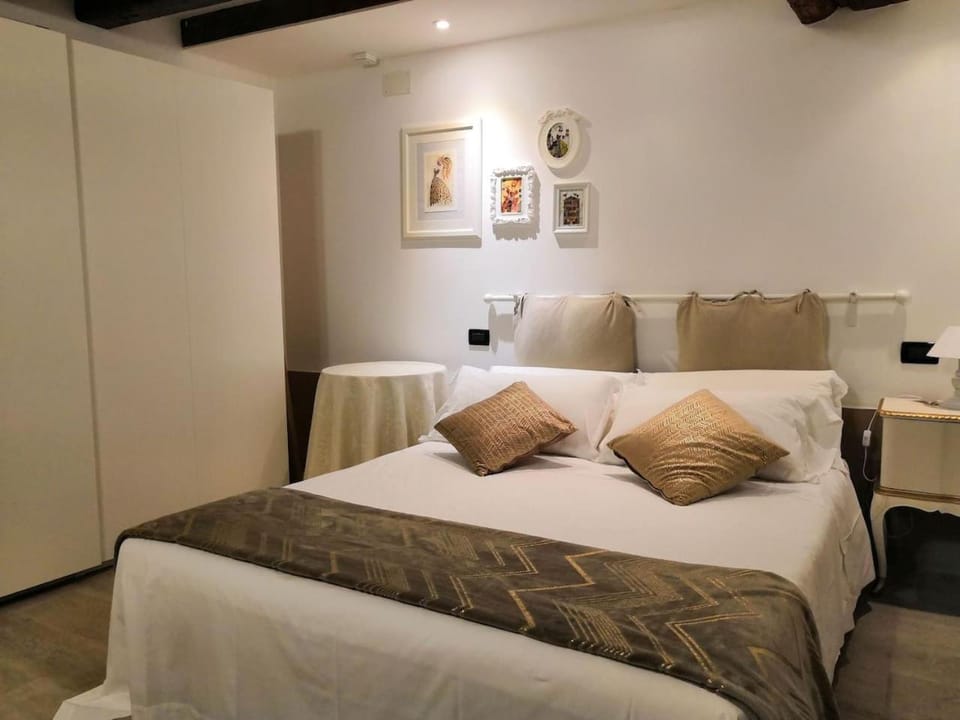 Appartamento AlCova Apartment in Venice