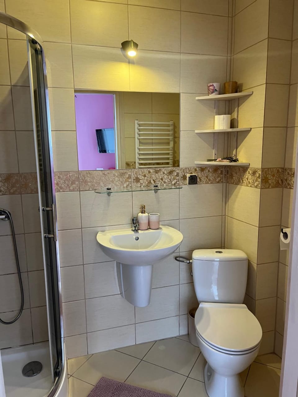 Shower, Toilet, Bathroom