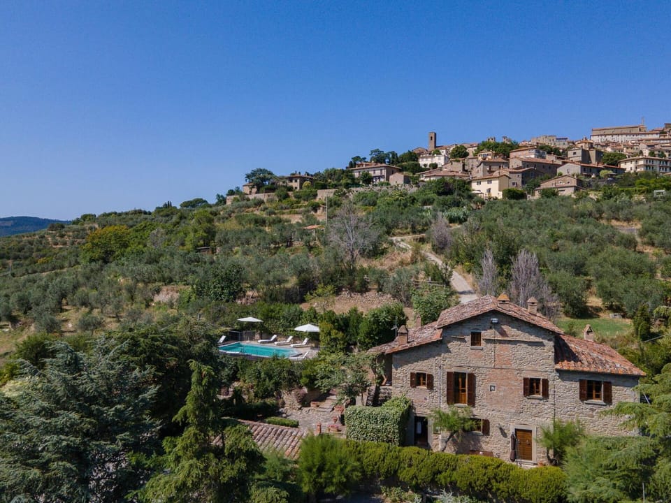 Property building, View (from property/room)