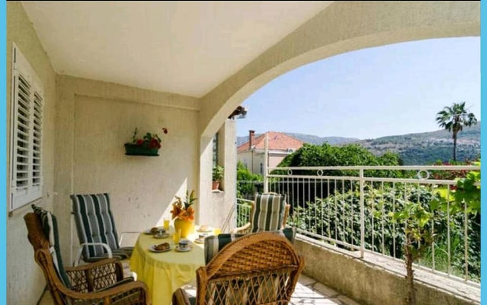 View (from property/room), Balcony/Terrace, Garden view, Area and facilities