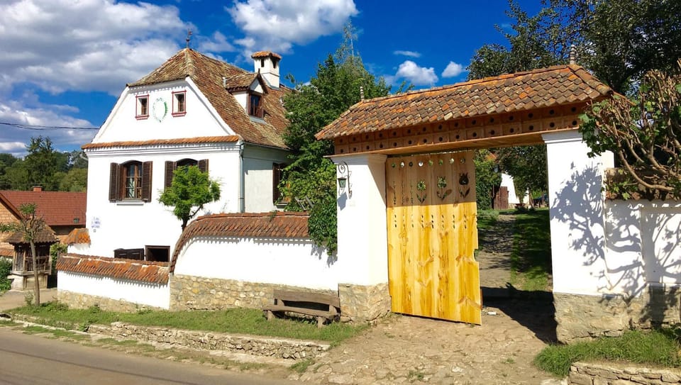 Property building, Day, Street view