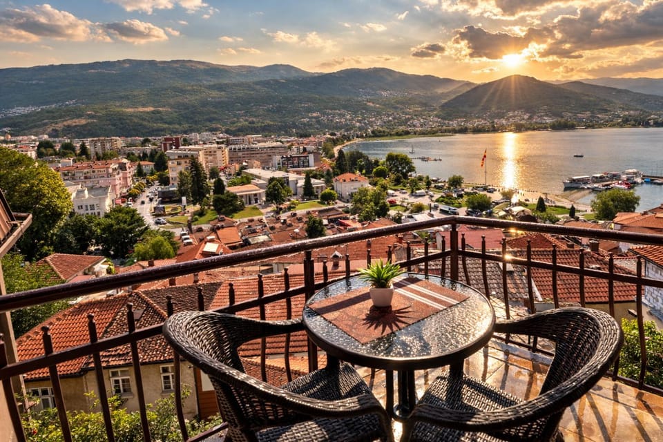 Natural landscape, Balcony/Terrace, Lake view, Sunrise
