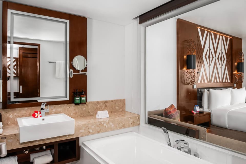 Bathroom, Bedroom, Bath