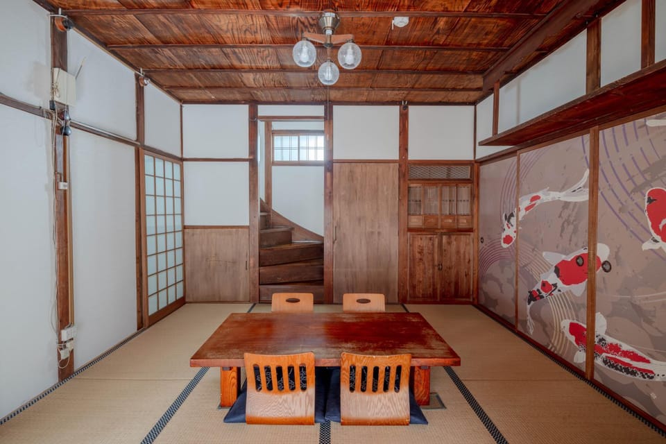 Living room, Photo of the whole room