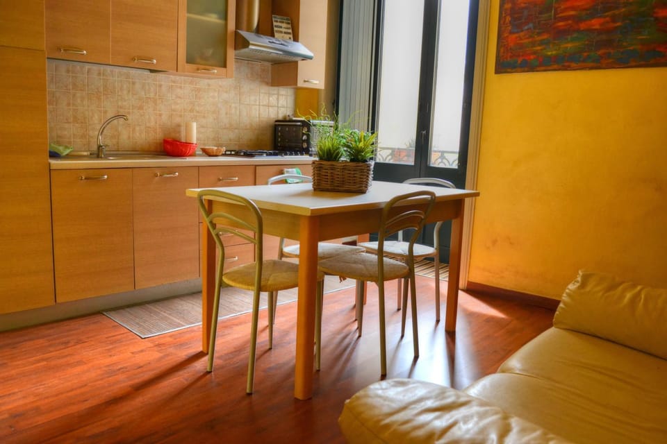 Kitchen or kitchenette, Food and drinks, Breakfast, Drinks