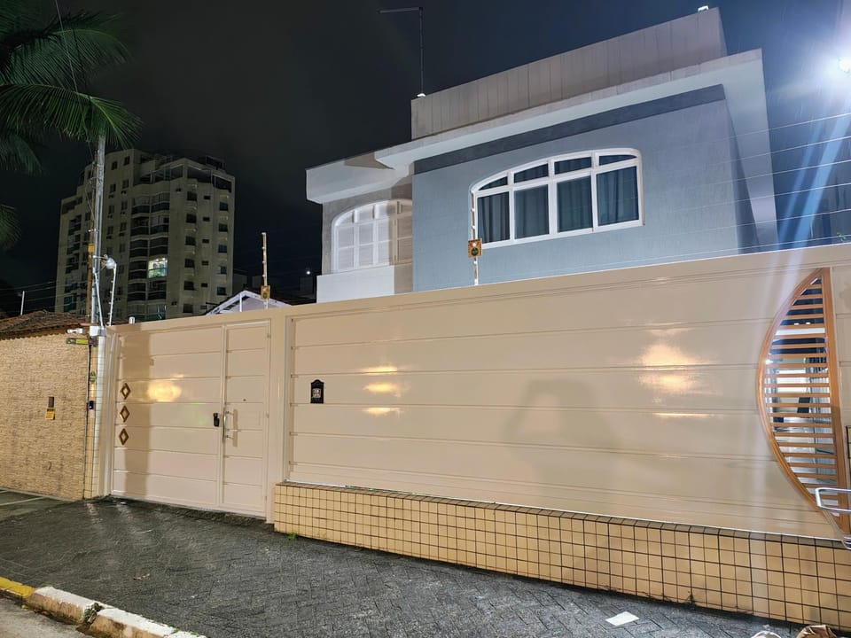 L'Harmonie 5 suítes, salão jogos, piscina, churrasqueira, amplo terraço House in State of São Paulo