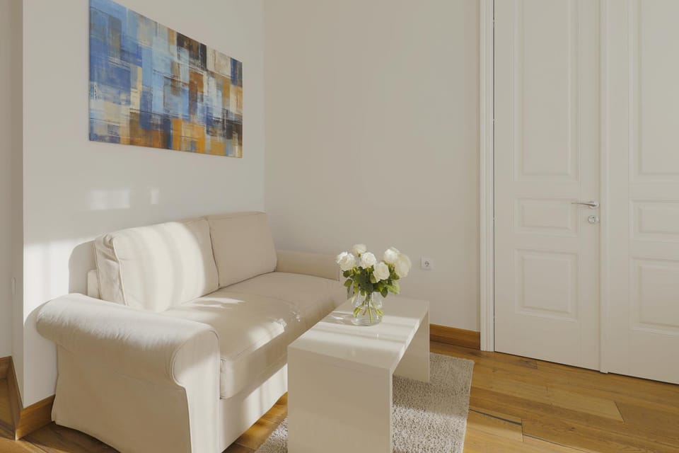 Lanterna Rooms City Center Bed and Breakfast in Novi Sad