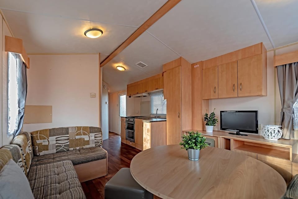 Communal lounge/ TV room, Kitchen or kitchenette, Living room, Seating area