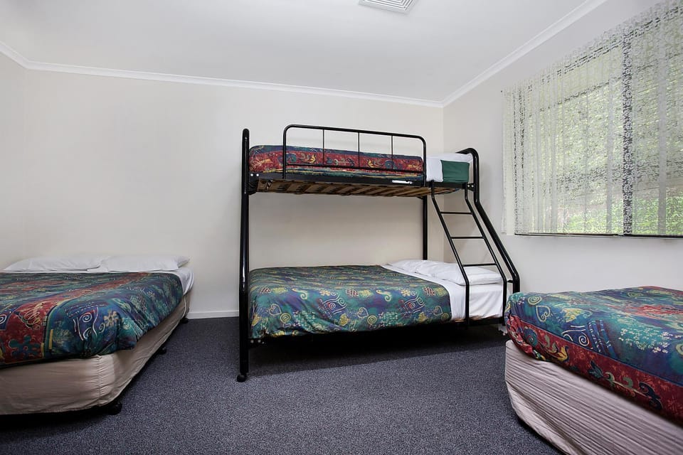 Bed, Bedroom, bunk bed