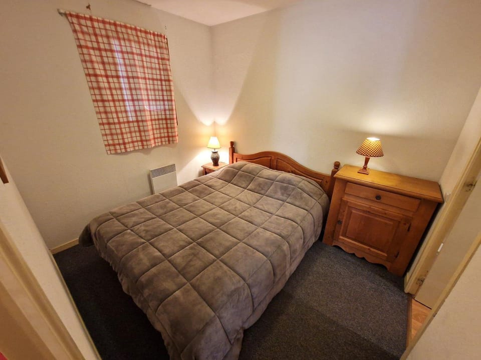 Appartement 4 pièces, 6-8 pers, au pied des pistes - FR-1-265-192 Apartment in Piedmont