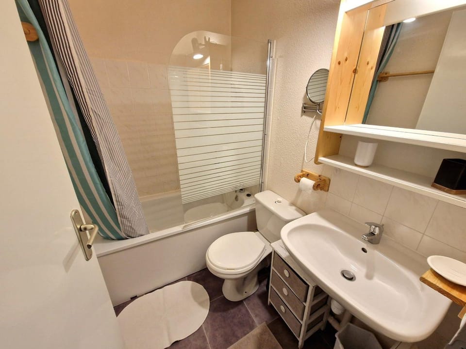 Duplex rénové 6/8 pers, 2 sdb, balcon, coeur station, casier skis - FR-1-265-203 Apartment in Piedmont